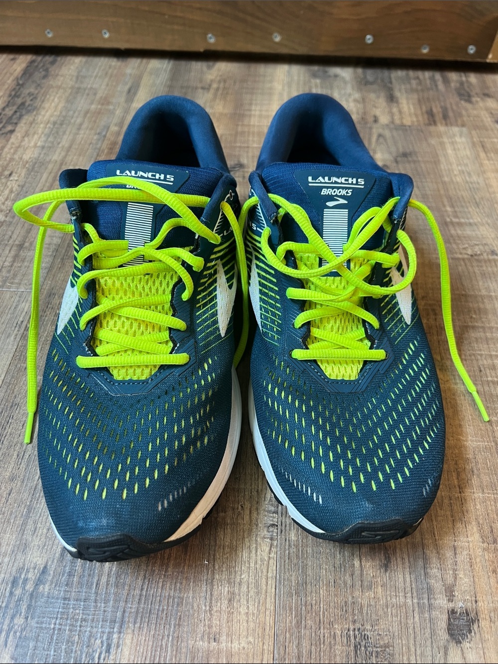 Brooks Launch 5 Running Shoes - Navy & Neon Green